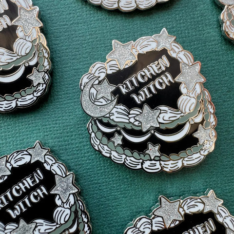 Kitchen Witch Cake Pin