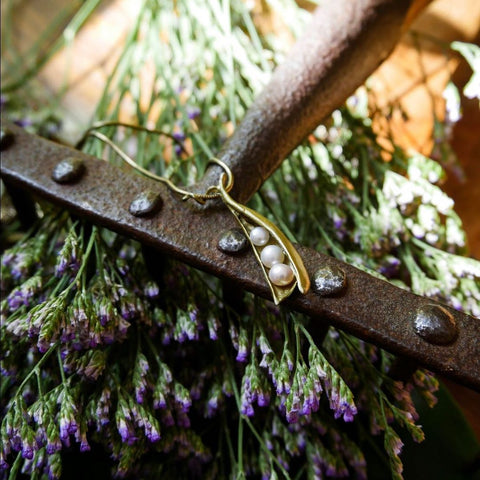 Green Patina Pea Pod Necklace with Three Pearls