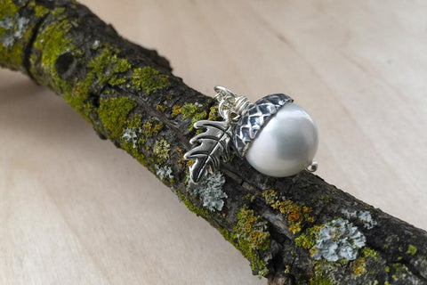 Snow and Silver Pearl Acorn Necklace